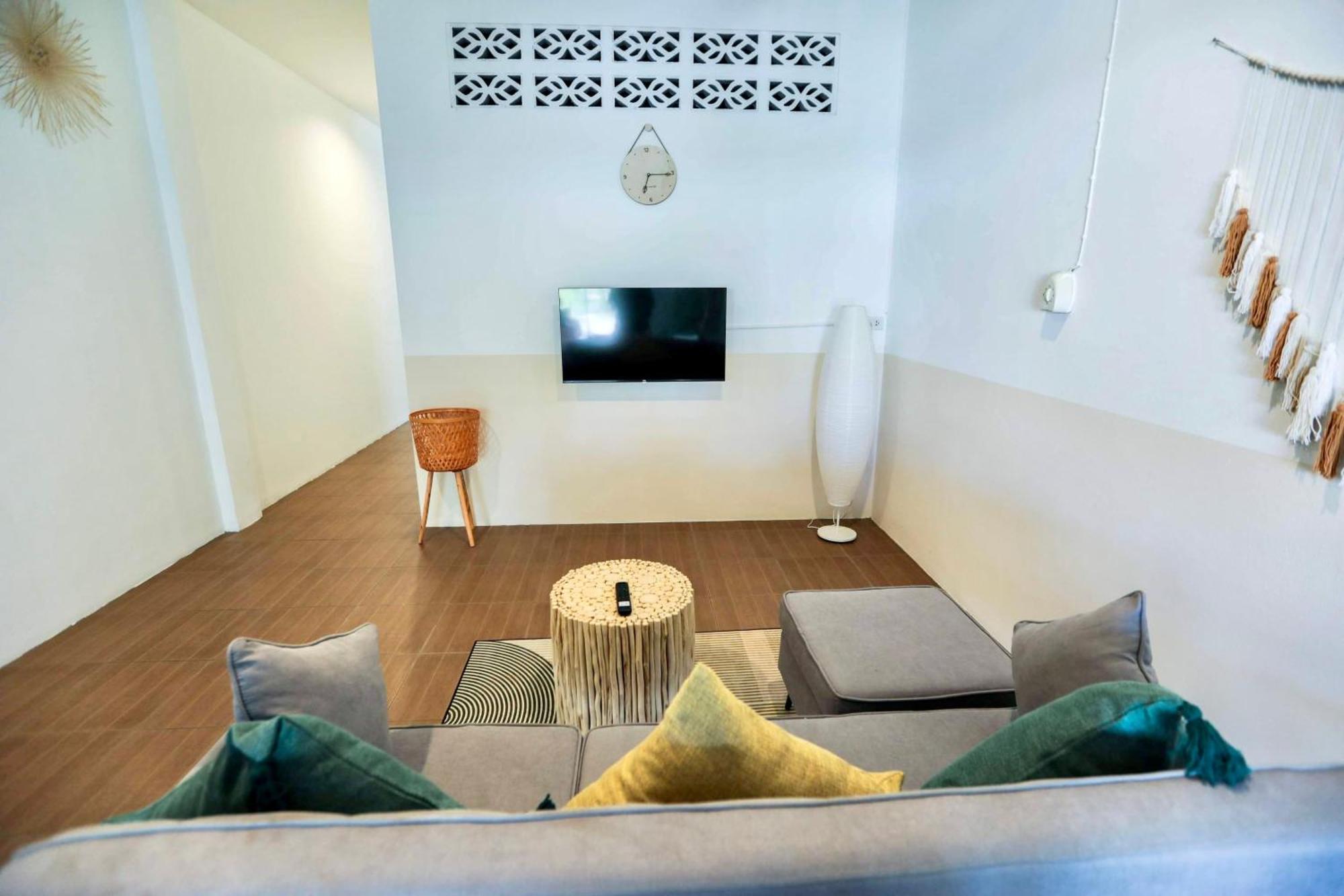 Oh'Lala Studios Baan Tai Buitenkant foto
